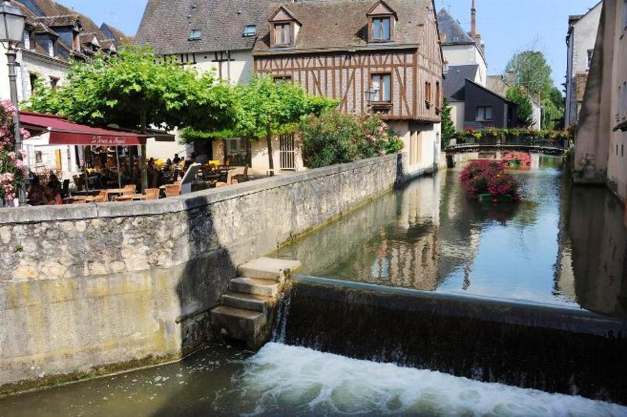 Studio Cosy A Montargis 13 M² Parking Inclus Zewnętrze zdjęcie
